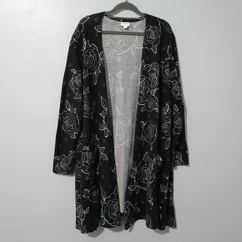 LuLaRoe Cardigan 2XL Black White Floral Rose Open Front Pockets